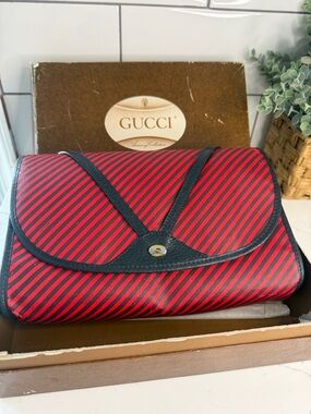 Gucci clutch (Vintage 1970’s)